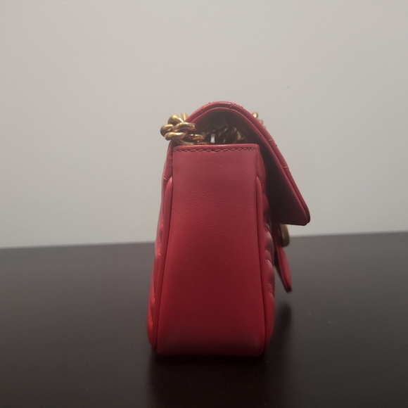 *SOLD*GG Marmont matelassé mini bag - Picture 6 of 13